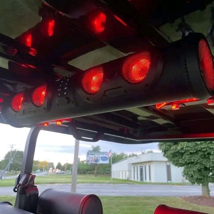 2023 Epic EV E40L 4 SEATER ELECTRIC - Image 8