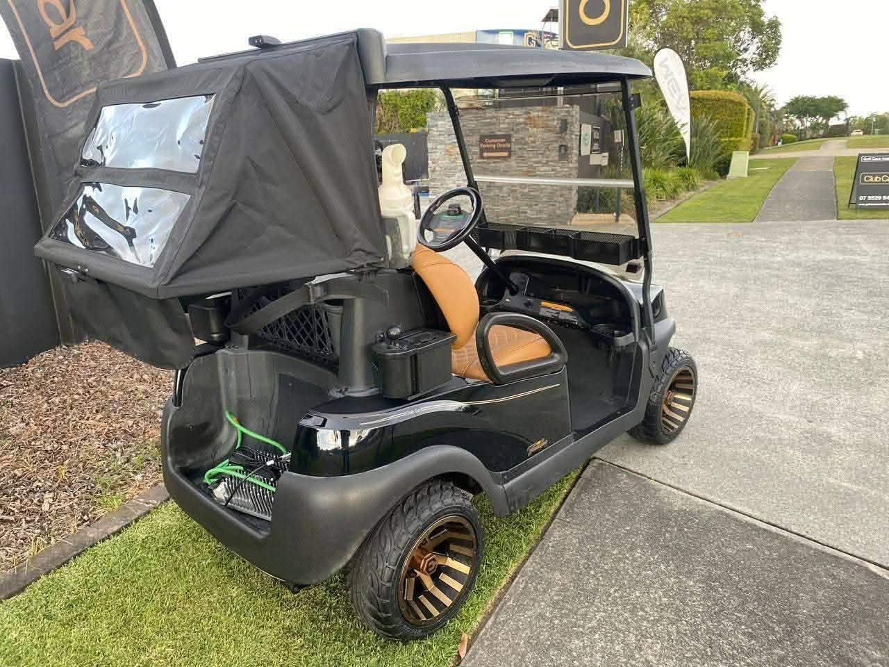 CLUB CAR Onward. 2-Passenger Non-Lifted 2 SEATER GAS - Image 7