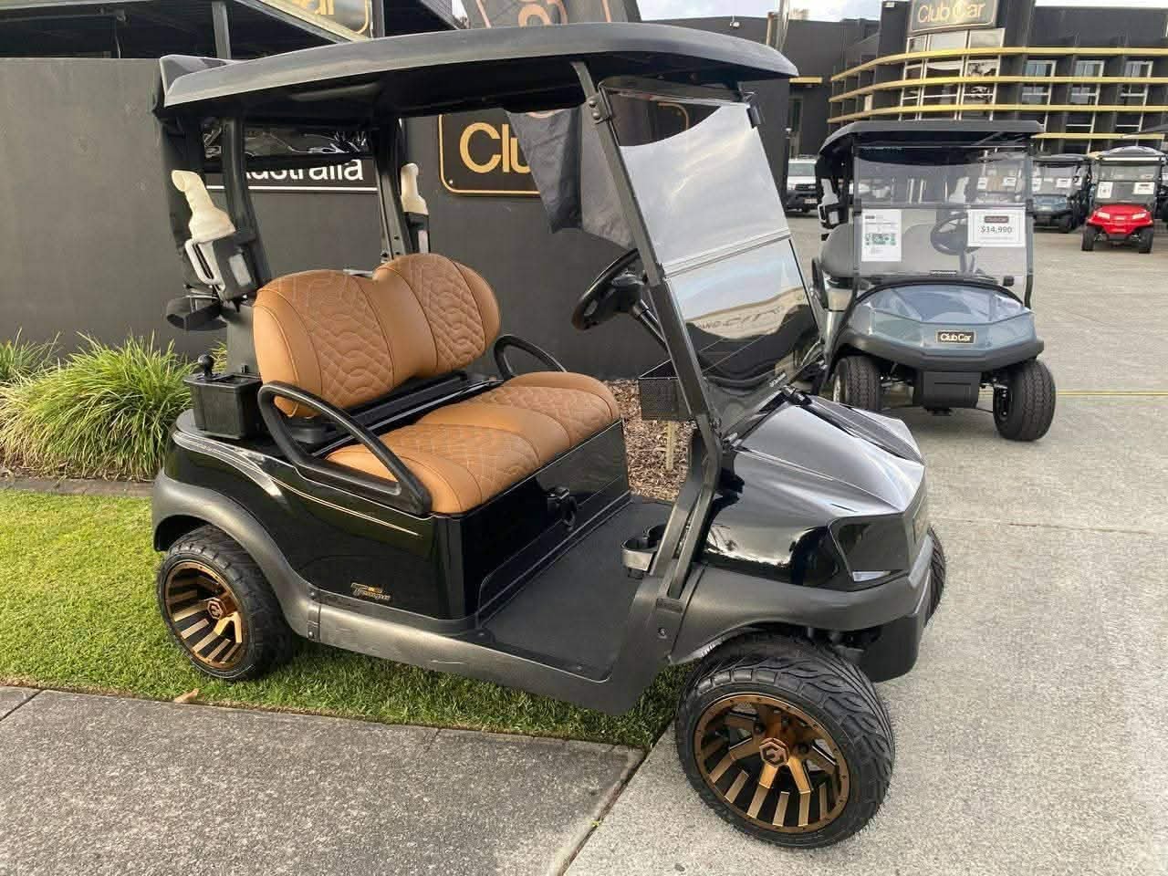 CLUB CAR Onward. 2-Passenger Non-Lifted 2 SEATER GAS - Image 3