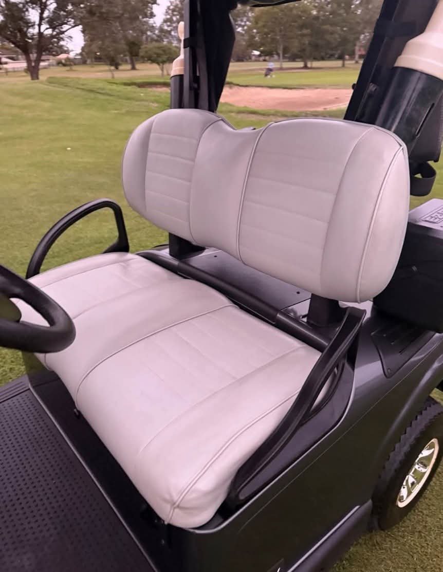 2018 model EZGO RXV 2 SEATER GAS - Image 7