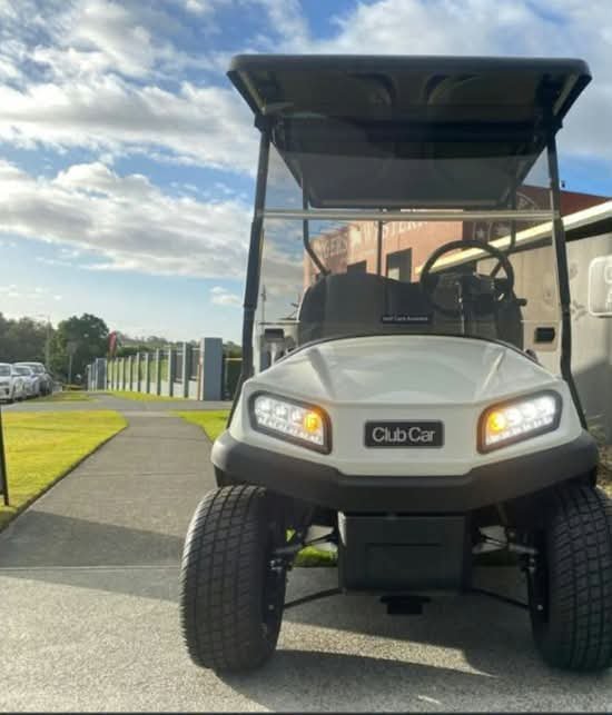 CLUB CAR TEMPO ELECTRIC 4 SEATER - Image 3