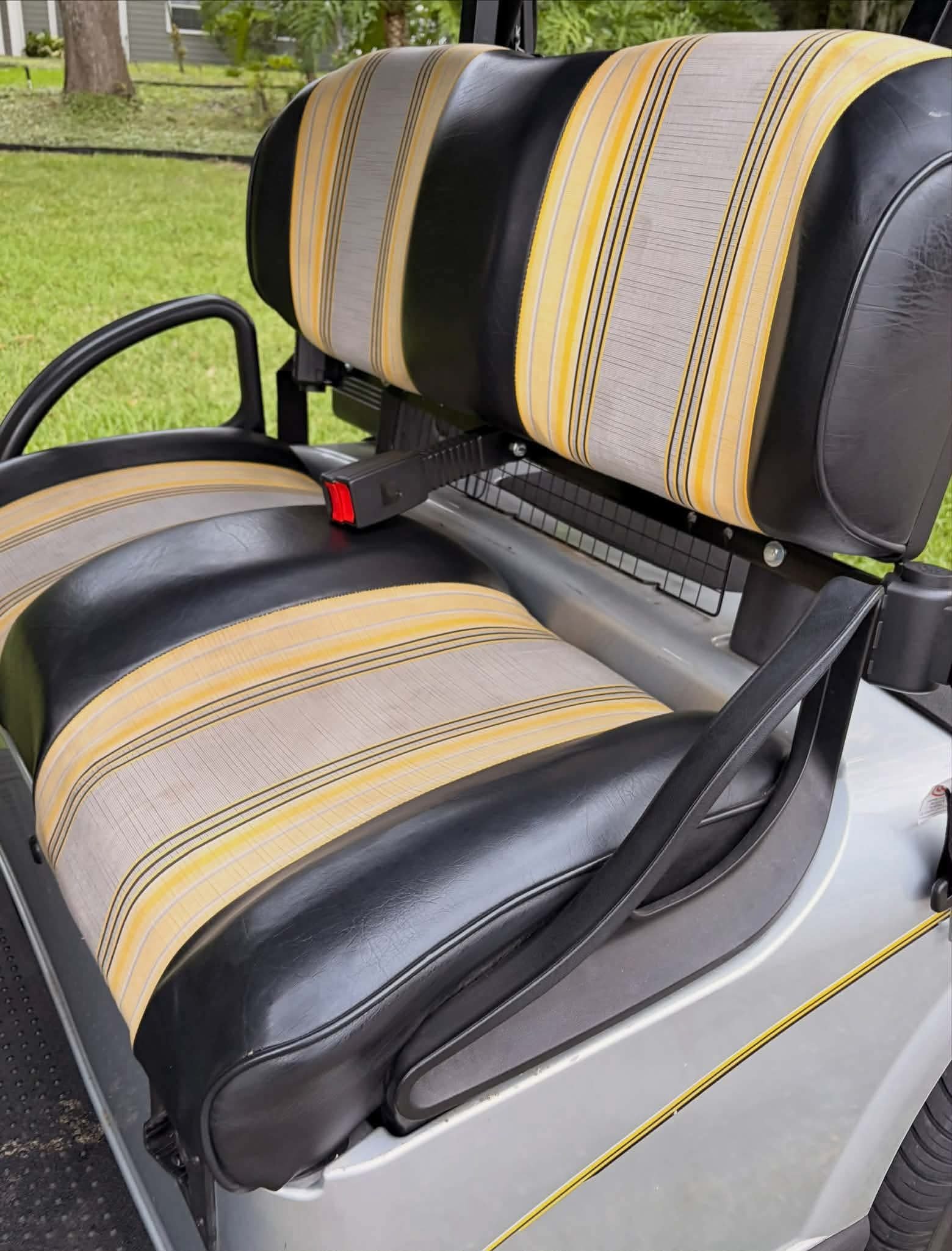 2014 E-Z-GO RXV LITHIUM 2 SEATER ELECTRIC - Image 13