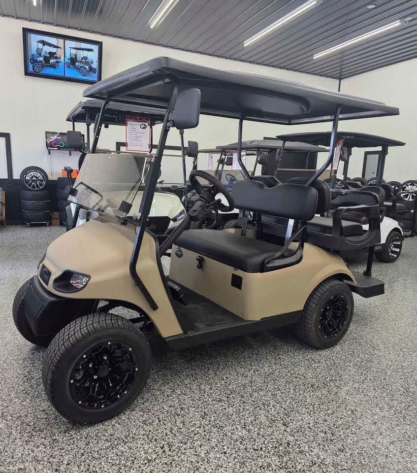 2020 Ezgo Txt EFI Premium Rear Flip Seat 4 SEATER GAS - Image 5