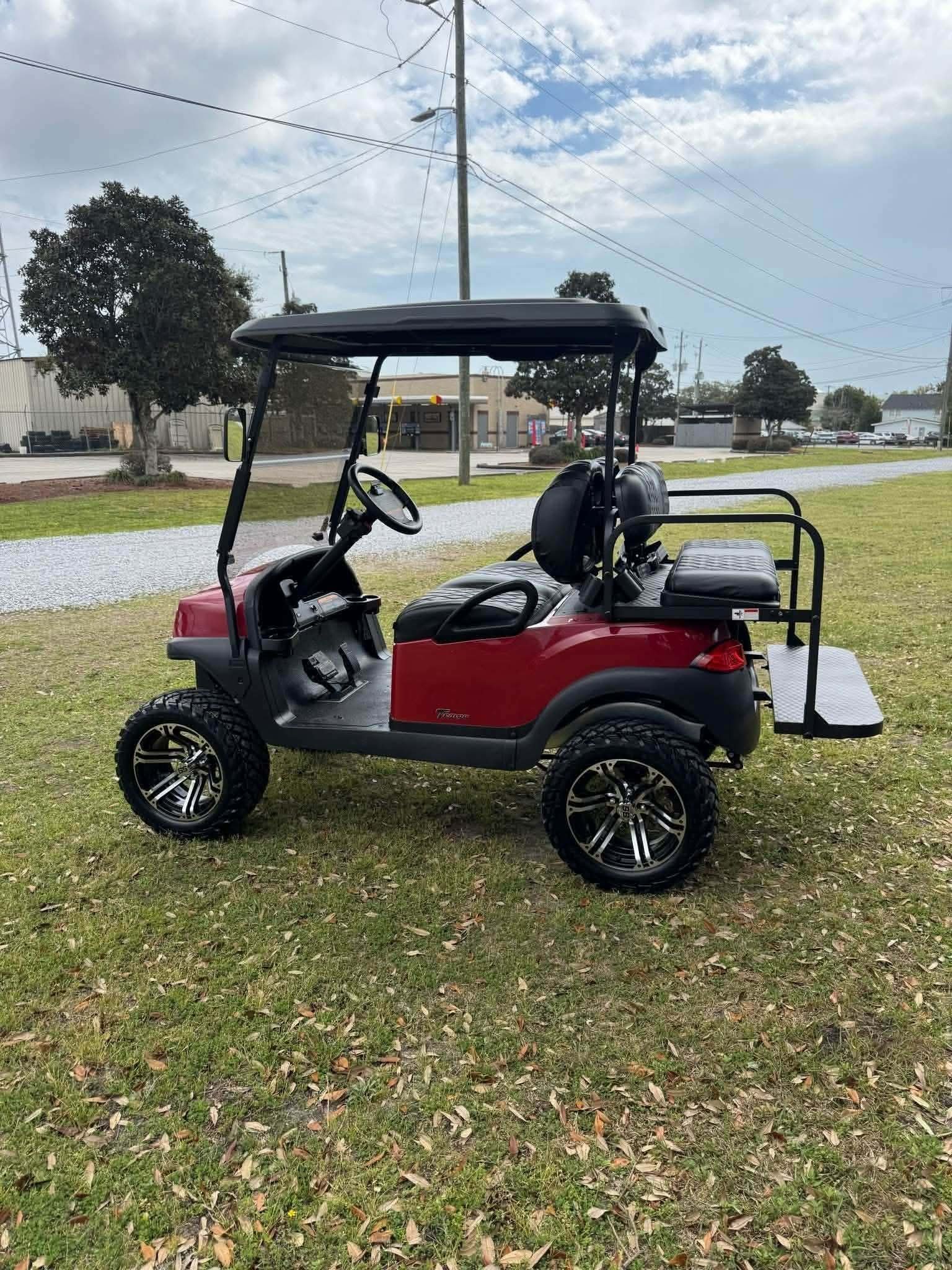 2015 Club Car Tempo Lifted 4 SEATER ELECTRIC - Image 6