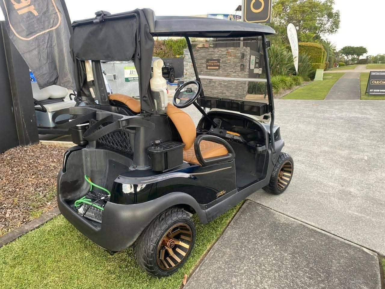CLUB CAR Onward. 2-Passenger Non-Lifted 2 SEATER GAS - Image 5