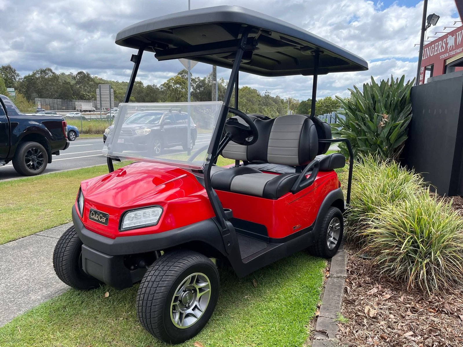 CLUB CAR Onward 4-Pass ECH440 4 SEATER ELECTRIC - Image 2