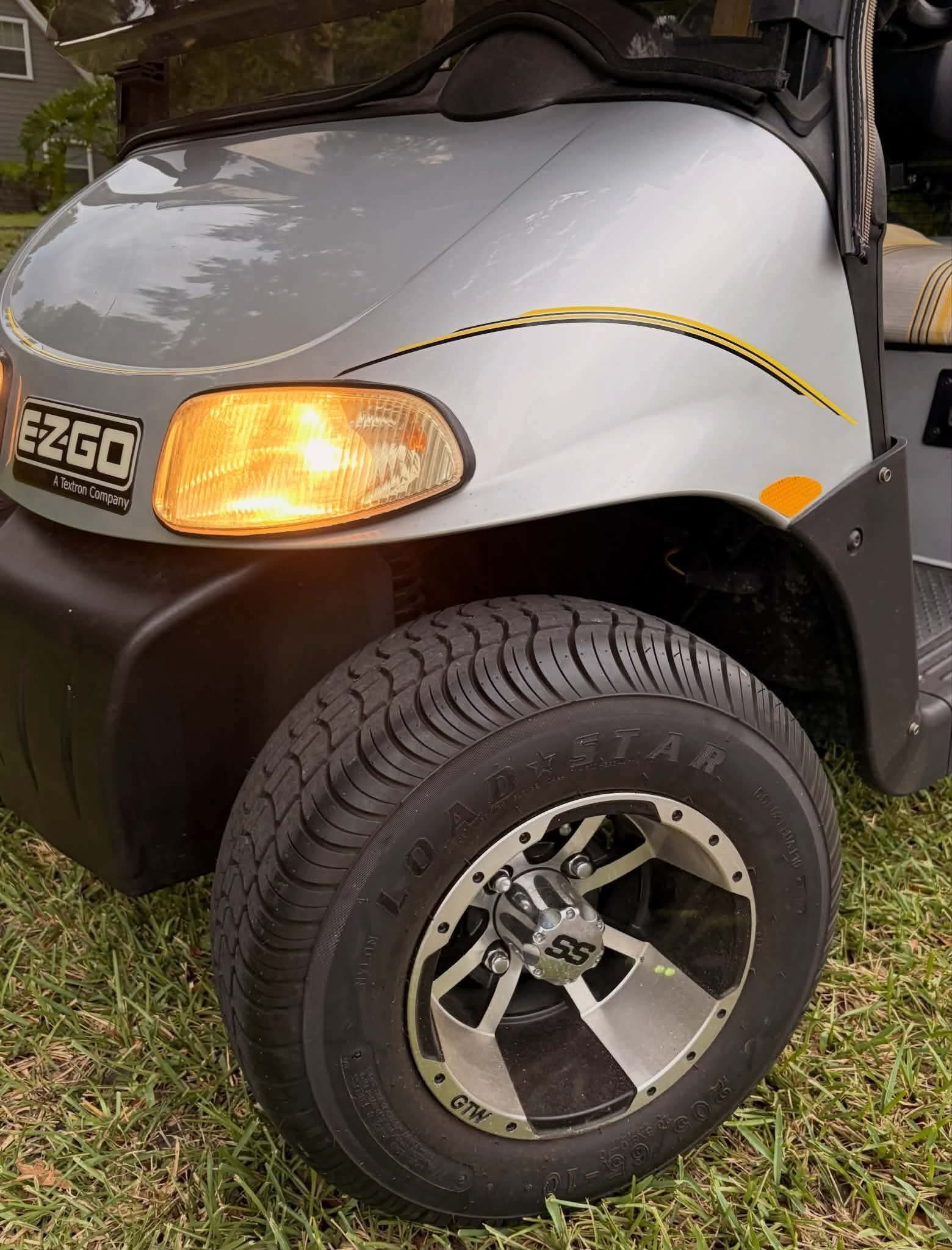 2014 E-Z-GO RXV LITHIUM 2 SEATER ELECTRIC - Image 12