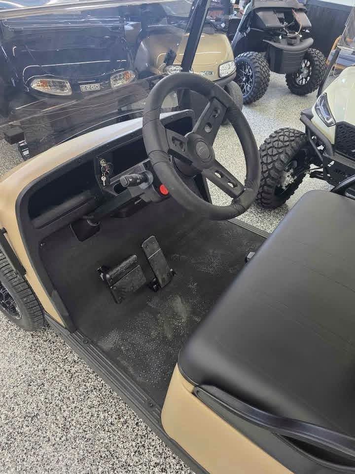 2020 Ezgo Txt EFI Premium Rear Flip Seat 4 SEATER GAS - Image 8